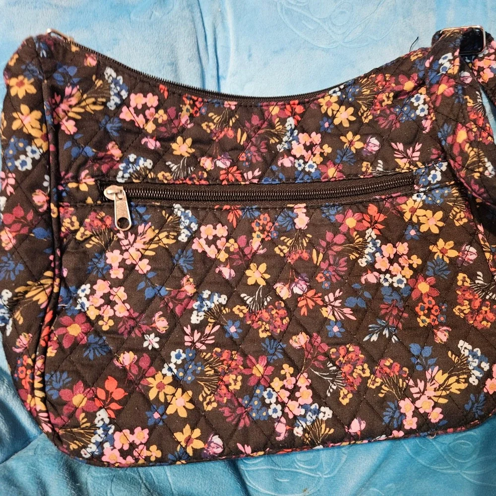 Country Store Floral Quilted Shoulder Bag Purse Zip Casual Everyday - Picture 2 of 7